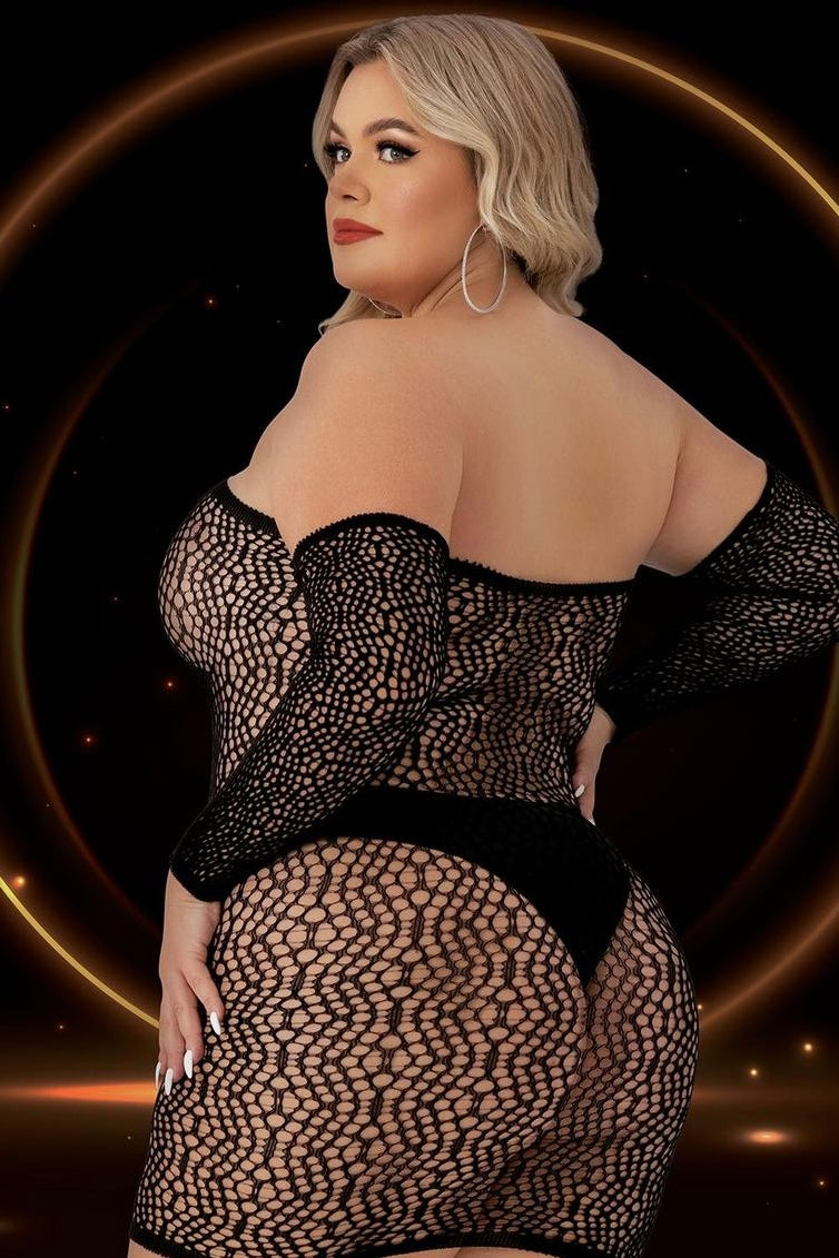 Plus size mini dress with sleeves