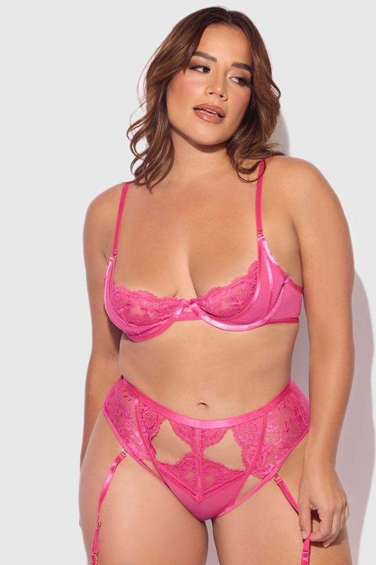 Plus size Harlow underwire bra and high waist panty set