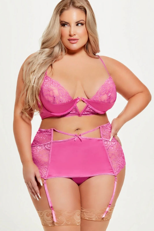Plus size Natasha bra and thong set