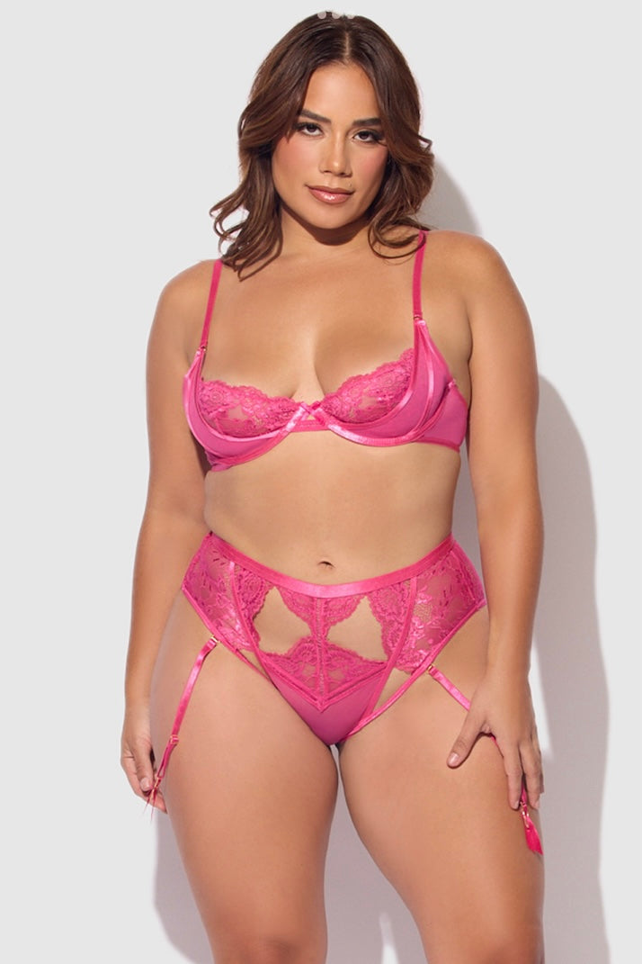 Plus size Harlow underwire bra and high waist panty set